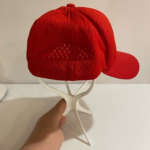 REDS Fitted Hat by Proflex S/M (CN) - Picture 9 of 11